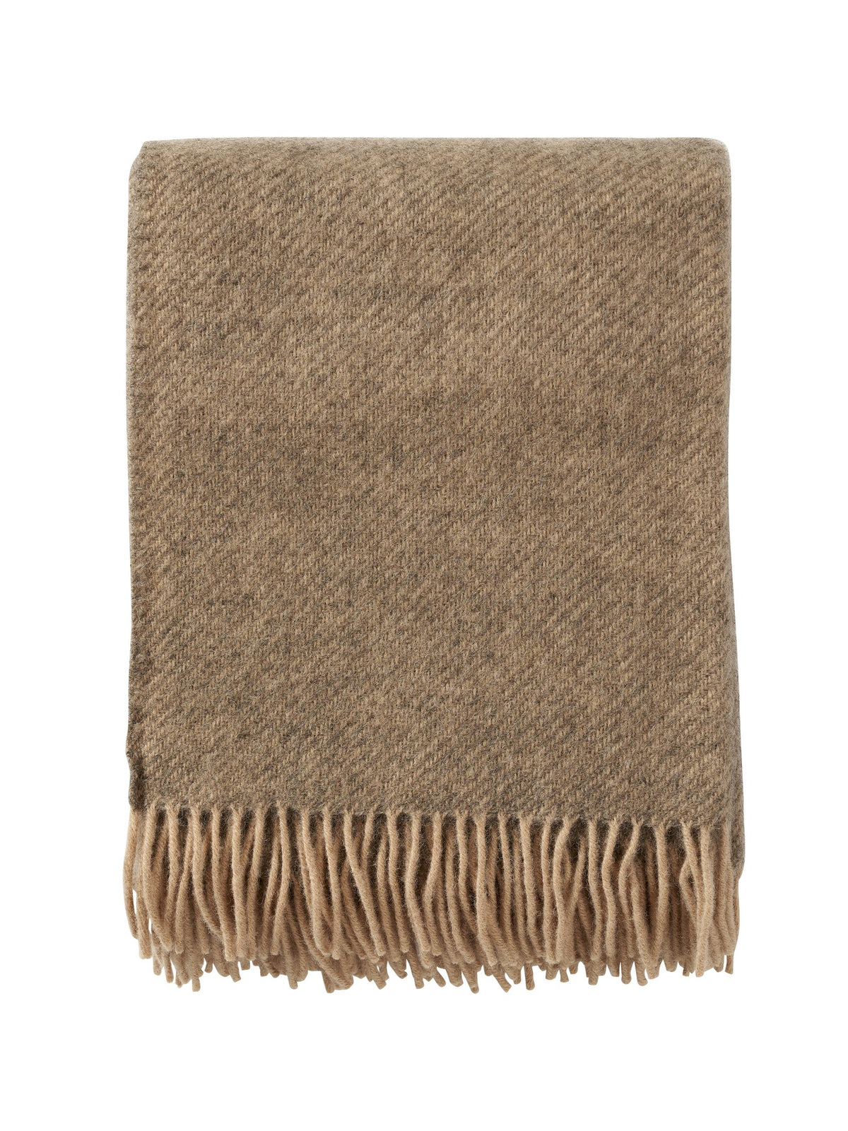 Klippan Wolldecke Gotland in Beige, aus 75 % Lammwolle mit Gotlandwolle, gefaltet mit cremefarbenen Fransen