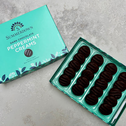 Summerdown Puremint Chocolate Creams – geöffnete Schachtel mit 15 Talern